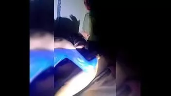 播放 他已经来了，但我一直在给他头，我想要更多的精液（评论，喜欢，订阅并将我添加为朋友以获得更多个性化视频）