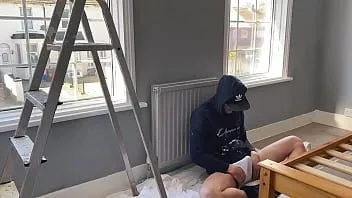 Oynat Ressam ve dekoratör işteyken bir yük çekiyor