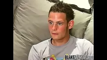 Play Handsome uk jock jason uses both hands for his long dick