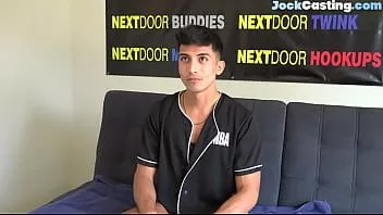 Reproduzir Casted atlético latino masturbando para jizz
