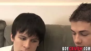 play Twinks adrian scott y keith conner se corren después de soplar pollas