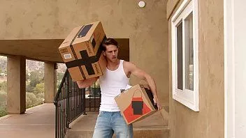 Riproduci Il fattorino porta il pacchetto migliore: nextdoorstudios