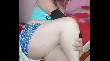 Reproduzir Crossdressrrkitty no yt lindo femboy em seu quarto privado fazendo vídeos gostosos modelando como estrelas do sexo