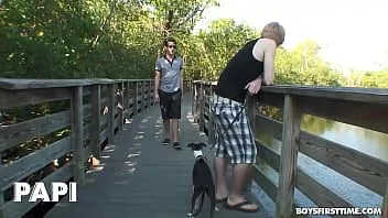 Play Cris conners hesitates at first but soon after he puts john long's dick in his mouth - papi