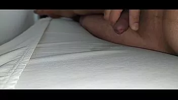 Play I masturbate with the mattress and lick the sperm