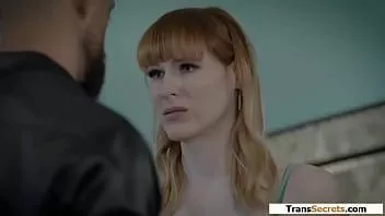 play Tgirl Lianna Lawson zdradza faceta