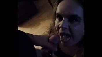 Reproduzir Kelly trevo três tratamentos faciais em uma noite