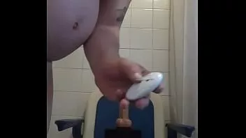 play Biseksual mark wright mengendarai mainan barunya tetapi masih berharap itu nyata seperti yang satu ini dosen,t cum