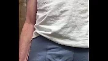 চালান বন্ধ জ্যাকিং এবং আমার অন্তর্বাস মাধ্যমে cumming