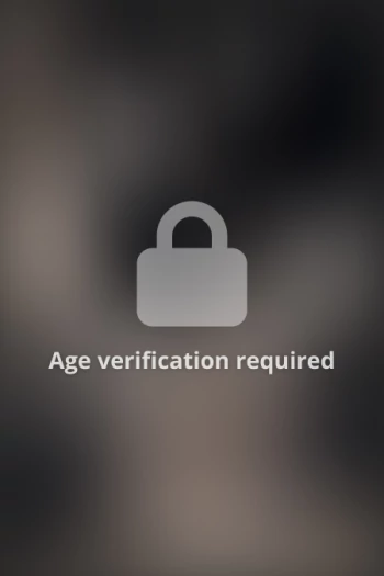 Gwiazda porno Logan Cross